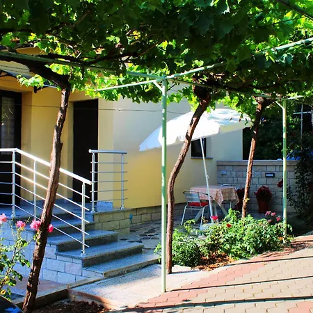 ゲストハウス In - Little Sanjica In Pula, One Person *